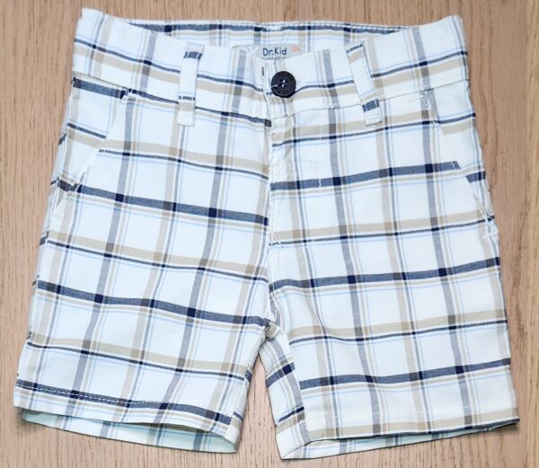Bermuda blanco con rayas beige  y gris.